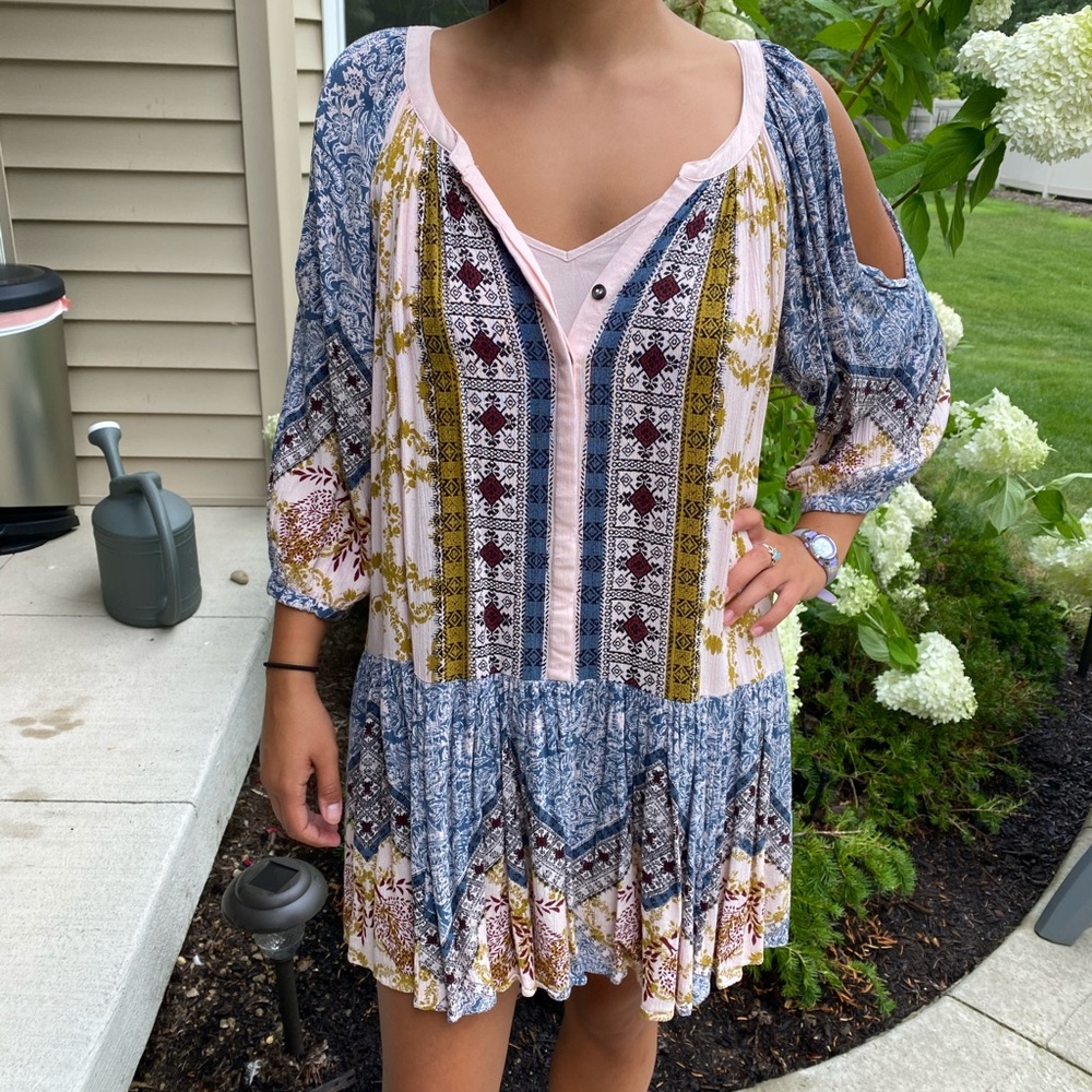 Free People boho pastel flowy long sleeve dress ✨